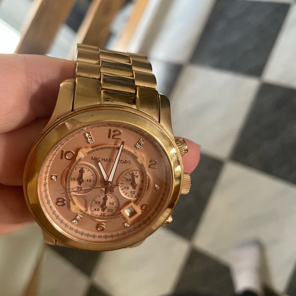 Micheal Kors watch - limited edition - Picture 5 of 7